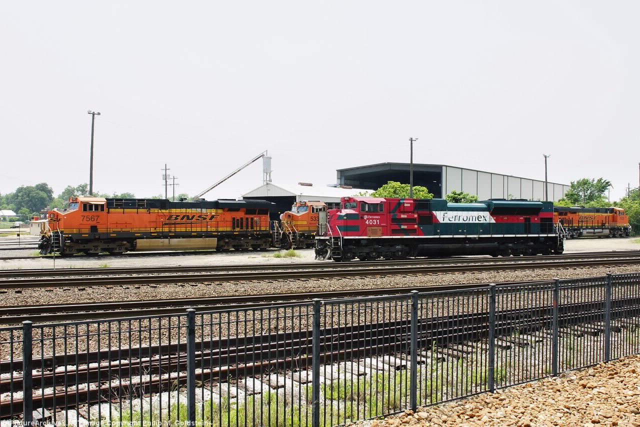 BNSF 7567